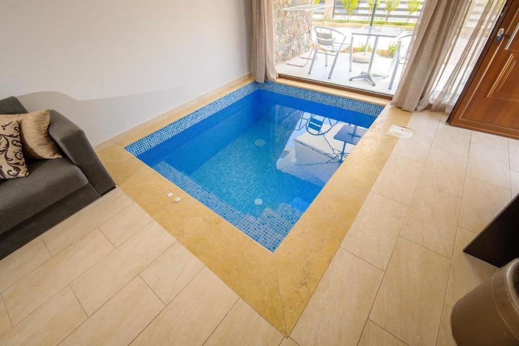 Stone Suites Pefkochori Dış mekan fotoğraf
